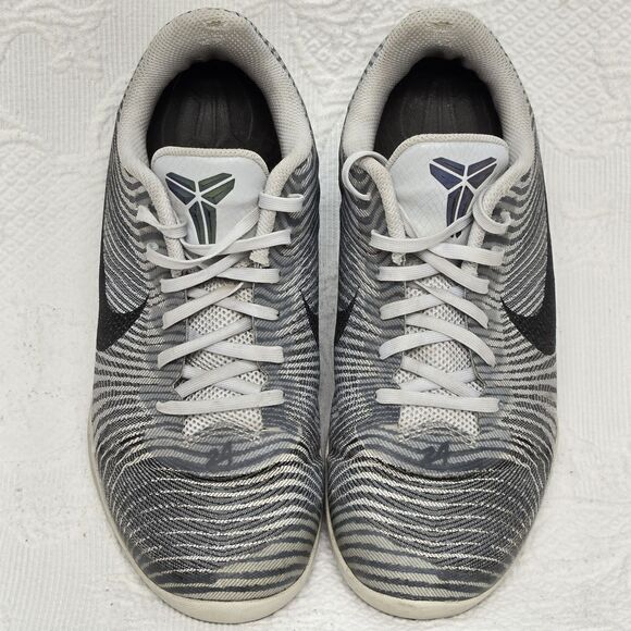 2015 Nike Kobe Mentality 2 Grey Striped Canvas Sneakers Mens 9 Basketball Shoes - Picture 3 of 10